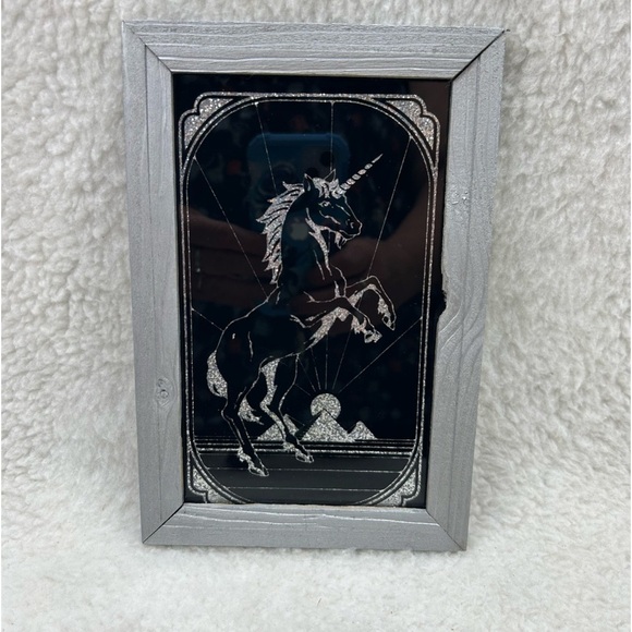 Painted glass vtg Lee Sales 1987 Unicorn black glitter silver 6" x 9" - Picture 1 of 10